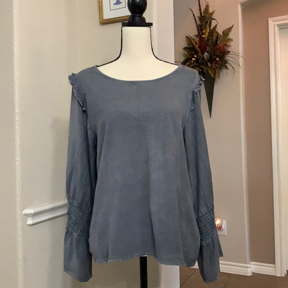 Style Envy chambray long sleeve top blouse Size S